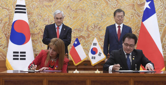 Firma de acuerdo con Corea del Sur