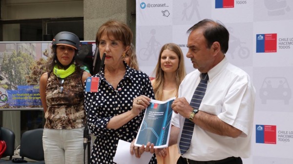 Ministra Hutt y Subsecretario Dominguez presentaron la nueva Guía para CicloPistas